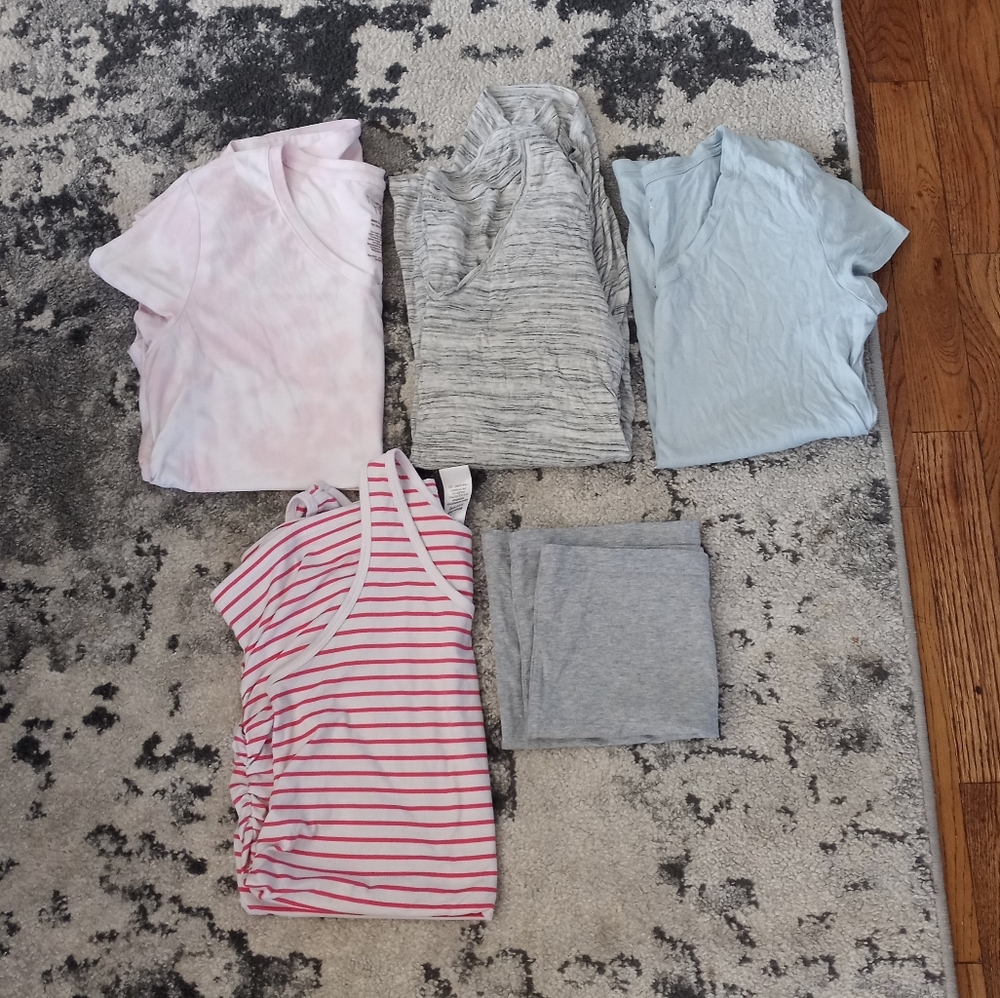 Bundle: 4 maternity tops, 1 belly band